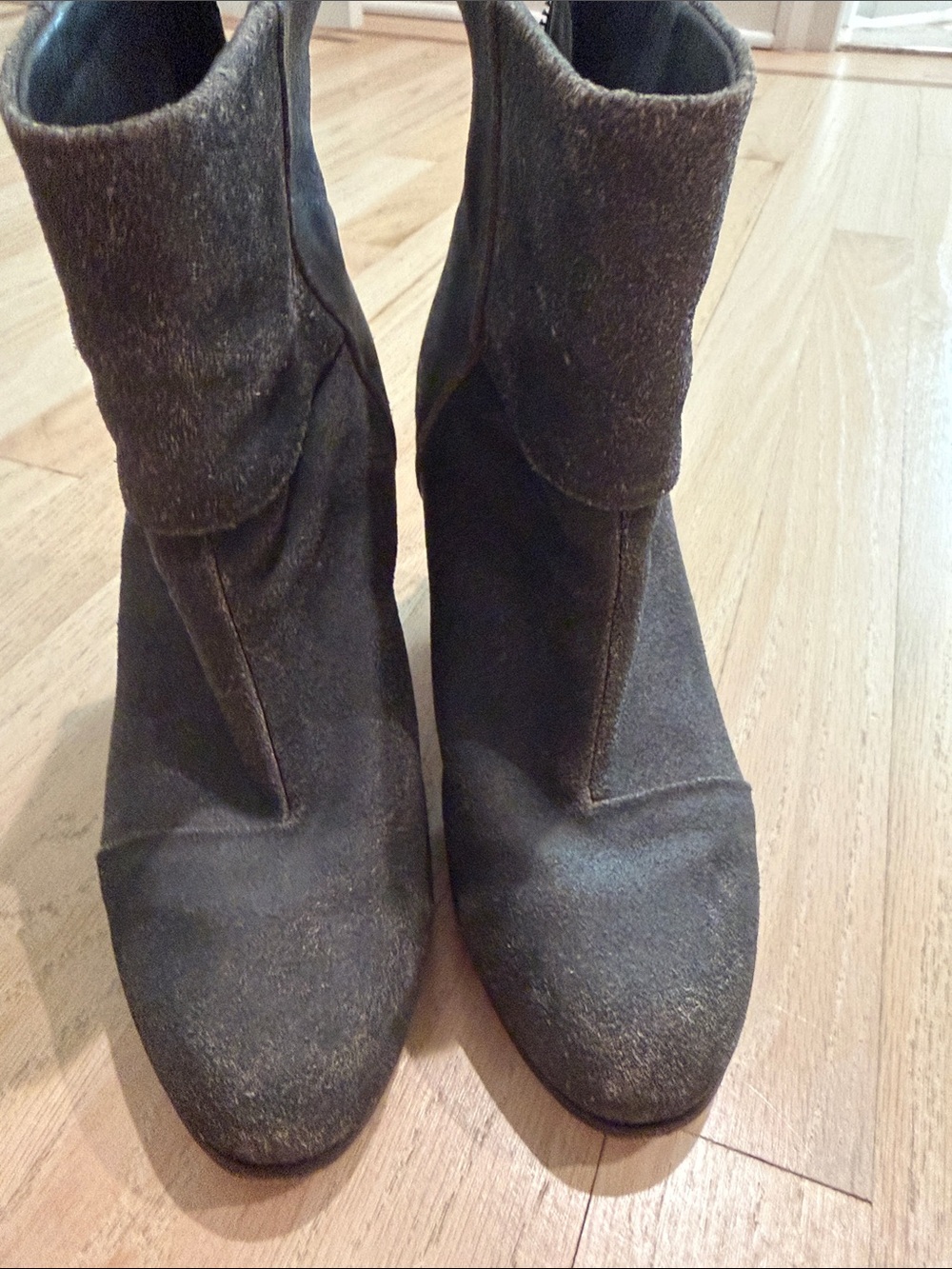Size 37 rag & bone distressed grey newbury Suede Ankle Booties with Block Heel - Picture 4 of 5